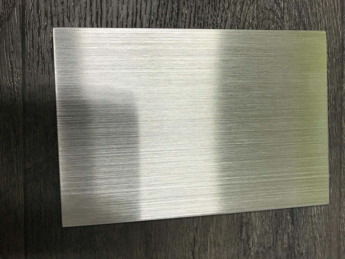 Chapa de aluminio en bruto, anodizada, lacada, pulido espejo y cepillado